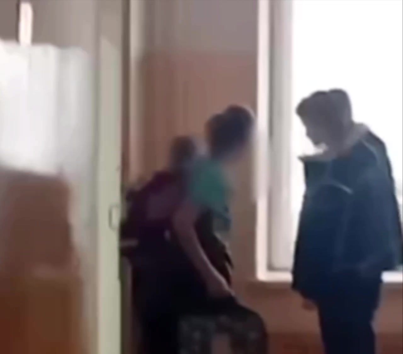 Ты скатился по всем предметам! Где ударник, который был 3 Миниатюра видео