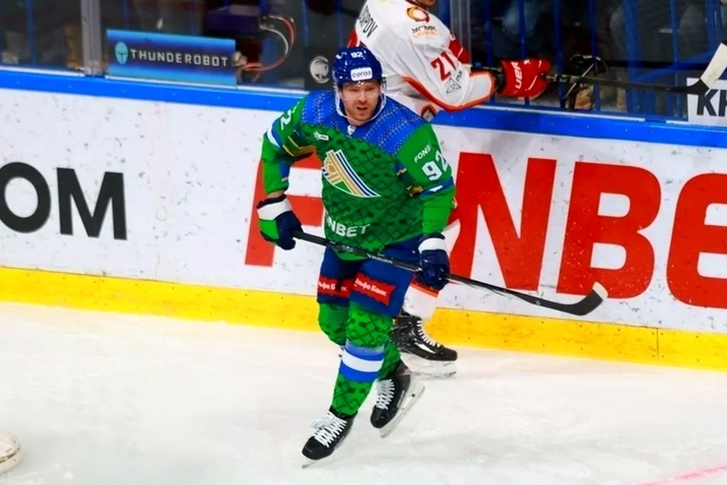 Дебютный гол Кузнецова помог Салавату Юлаеву обыграть Барыс... 3 🎯 Дебютный гол Кузнецова помог «Салавату Юлаеву» обыграть «Барыс»10 января в Уфе состоялся матч регулярного чемпионата КХЛ, в котором