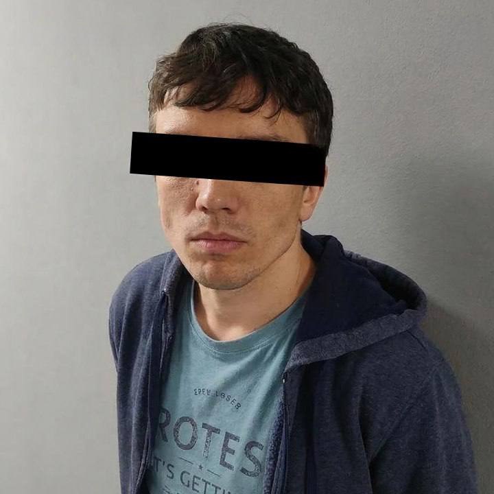 Голый наркоман прирезал любимую и оторвал голову голубю 5 photo 20728