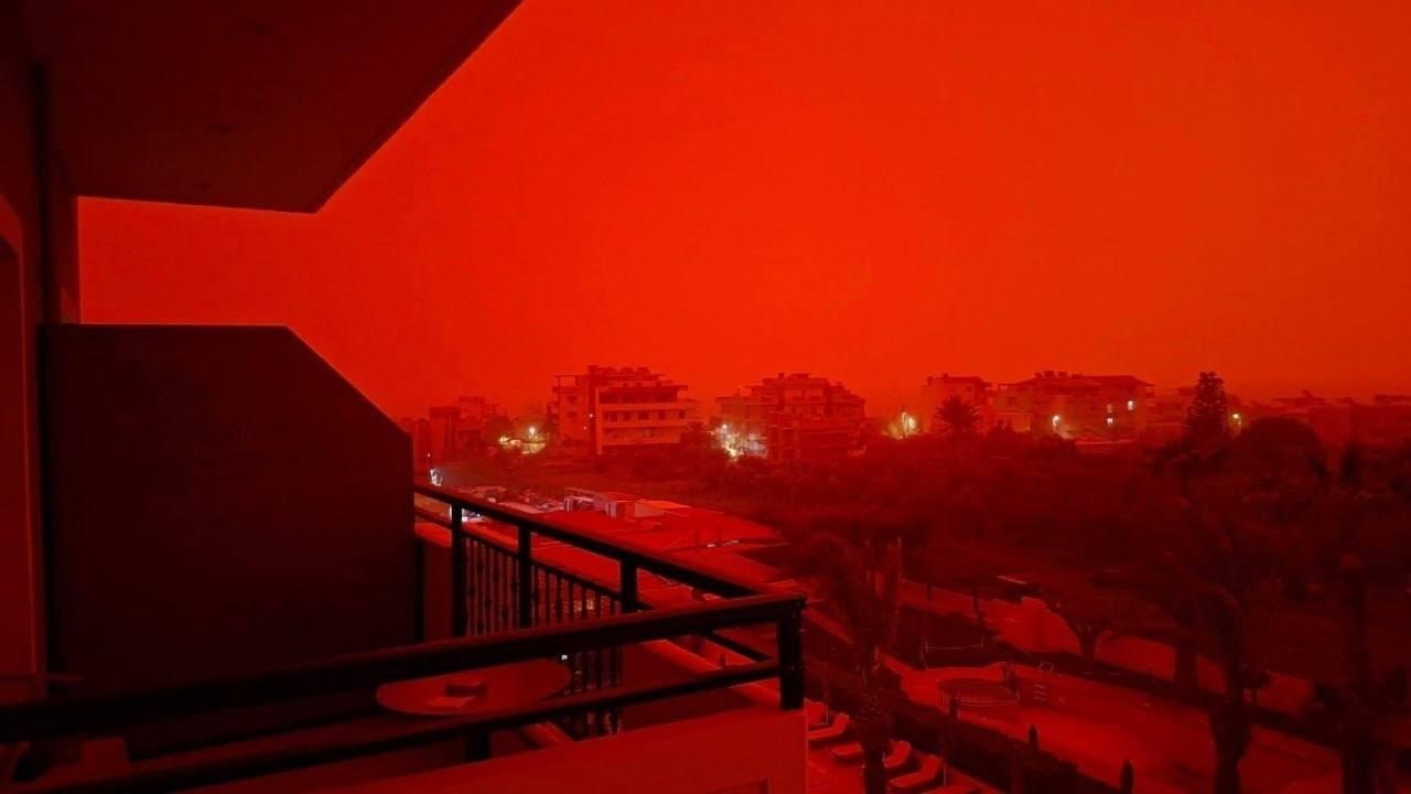 Портал в Ад открылся на острове Крит из-за мощной песчаной...