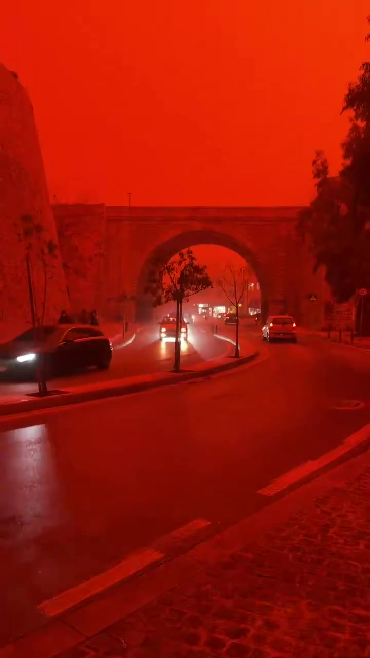 Миниатюра видео